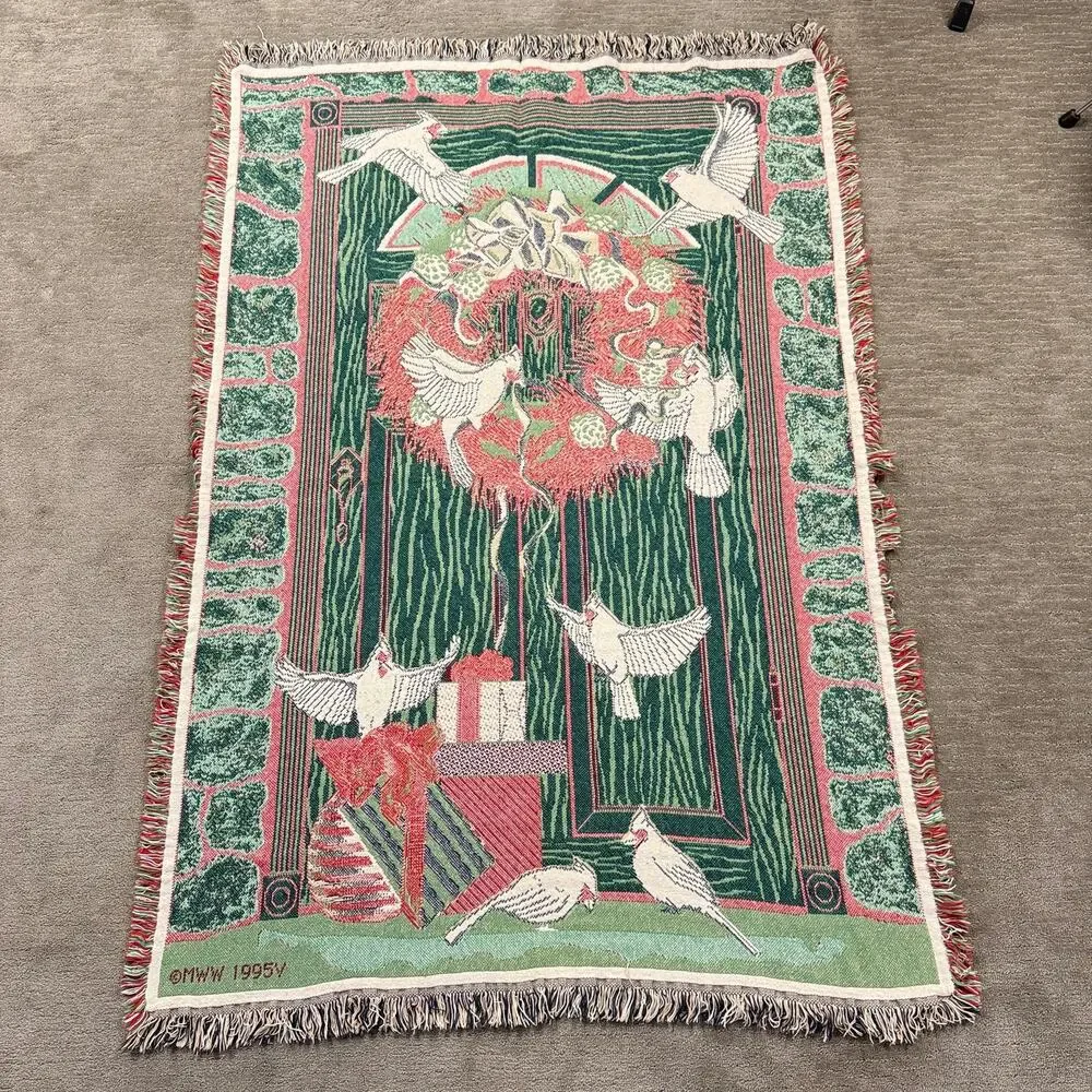 Vintage MWW 1993 Christmas Woven Tapestry Throw Blanket Wreath Cardinals 48 x 66